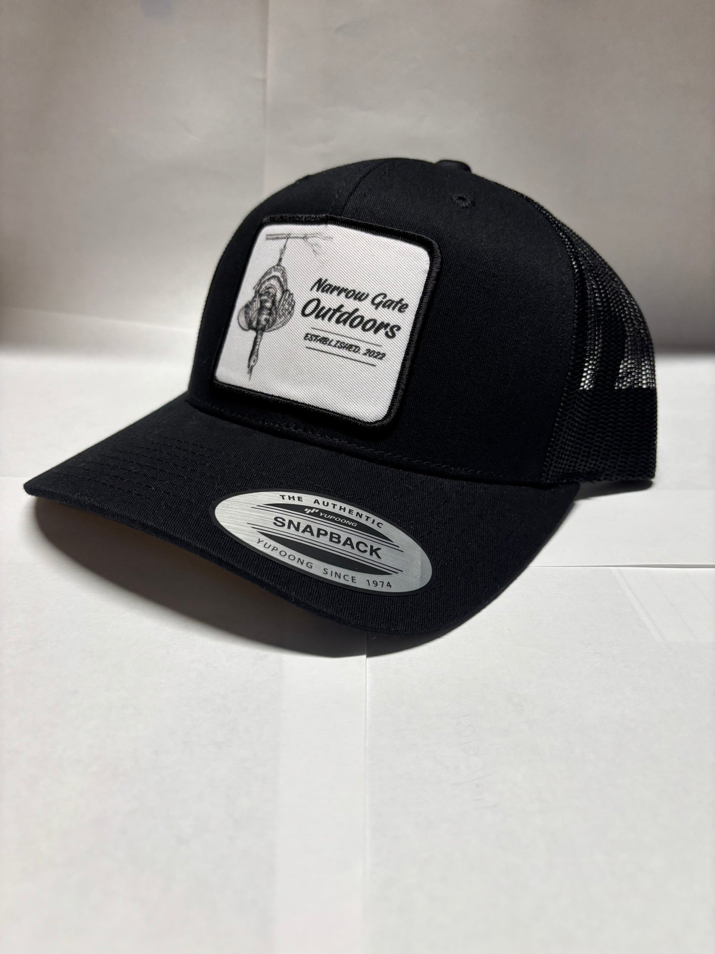 Limb Hanger Patch Hat